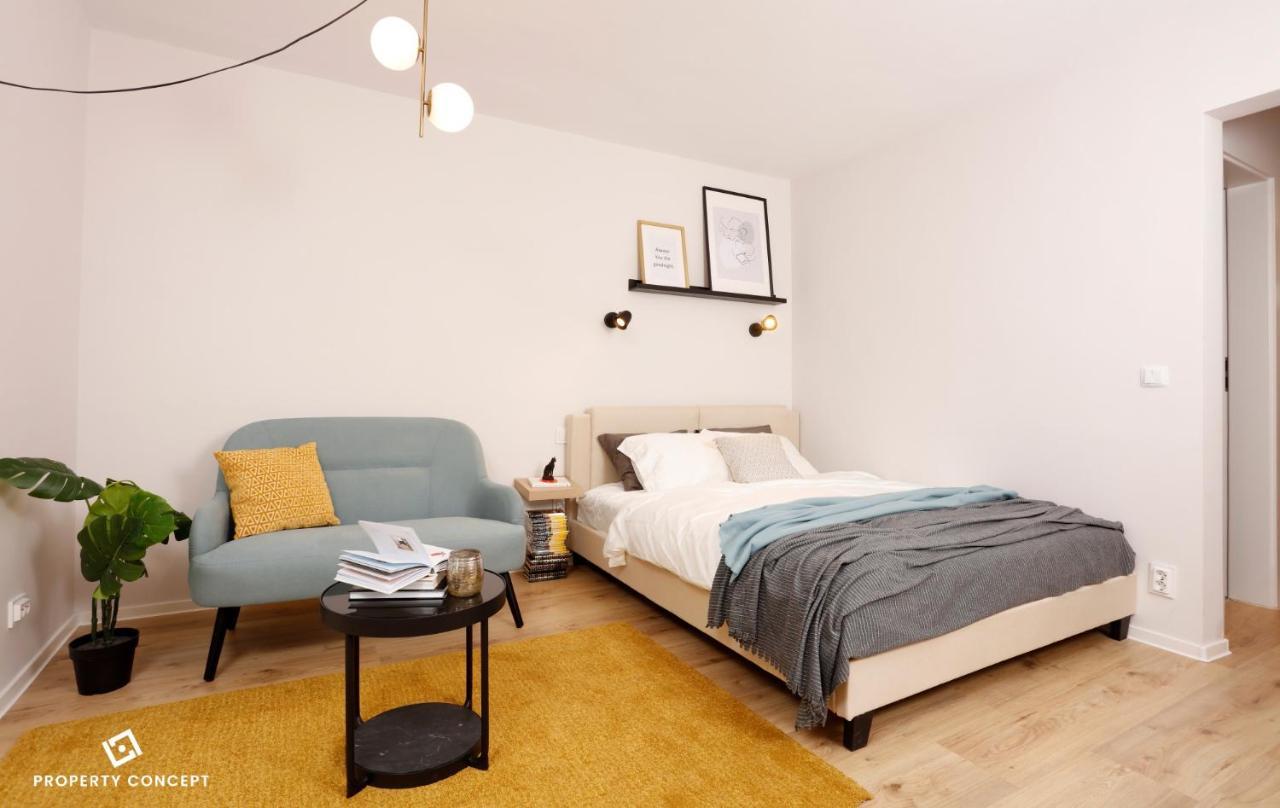 Appartamento Brand New Lovely Close To Favorit Metro Station Bucarest
