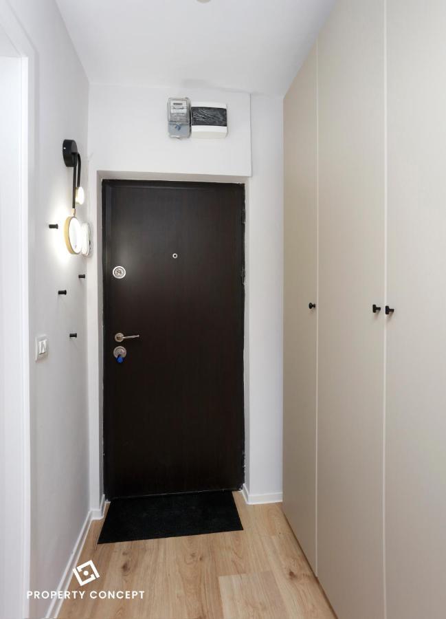 Brand New Lovely Close To Favorit Metro Station Bucarest