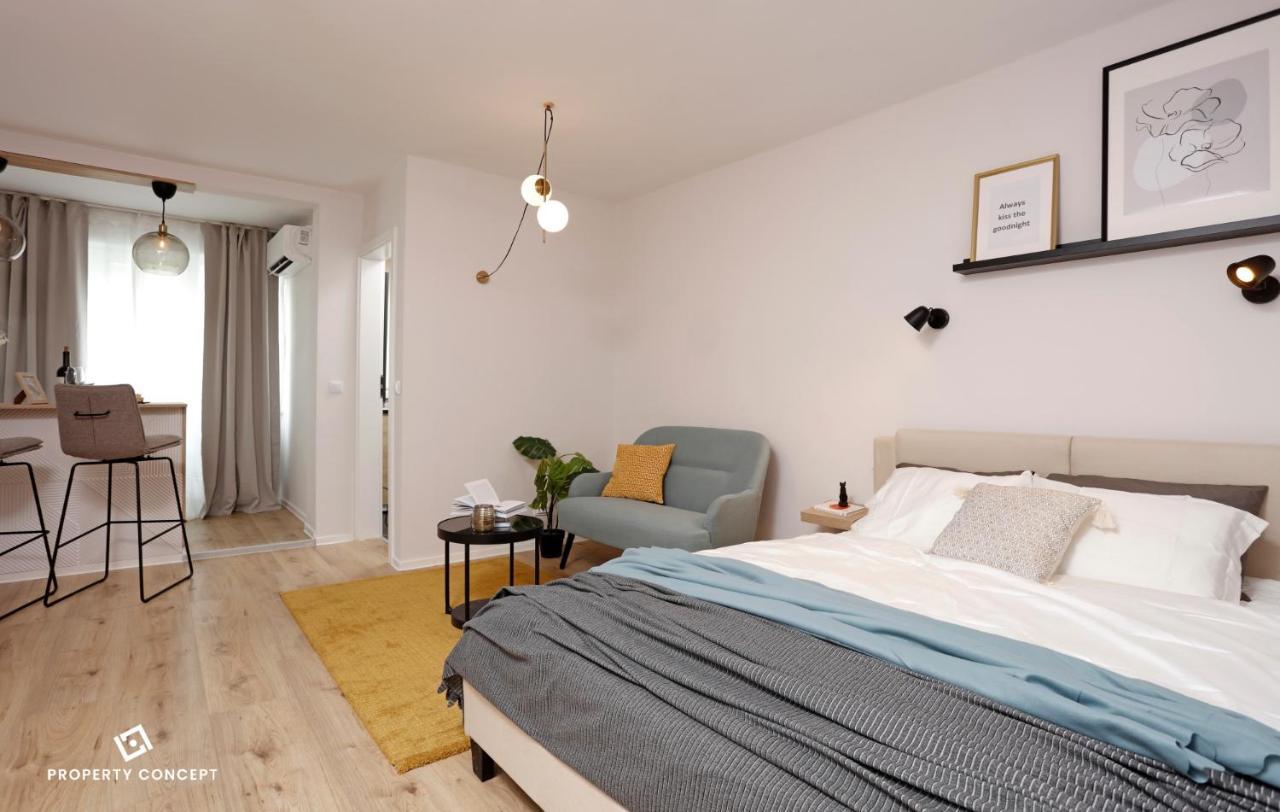 Brand New Lovely Close To Favorit Metro Station *